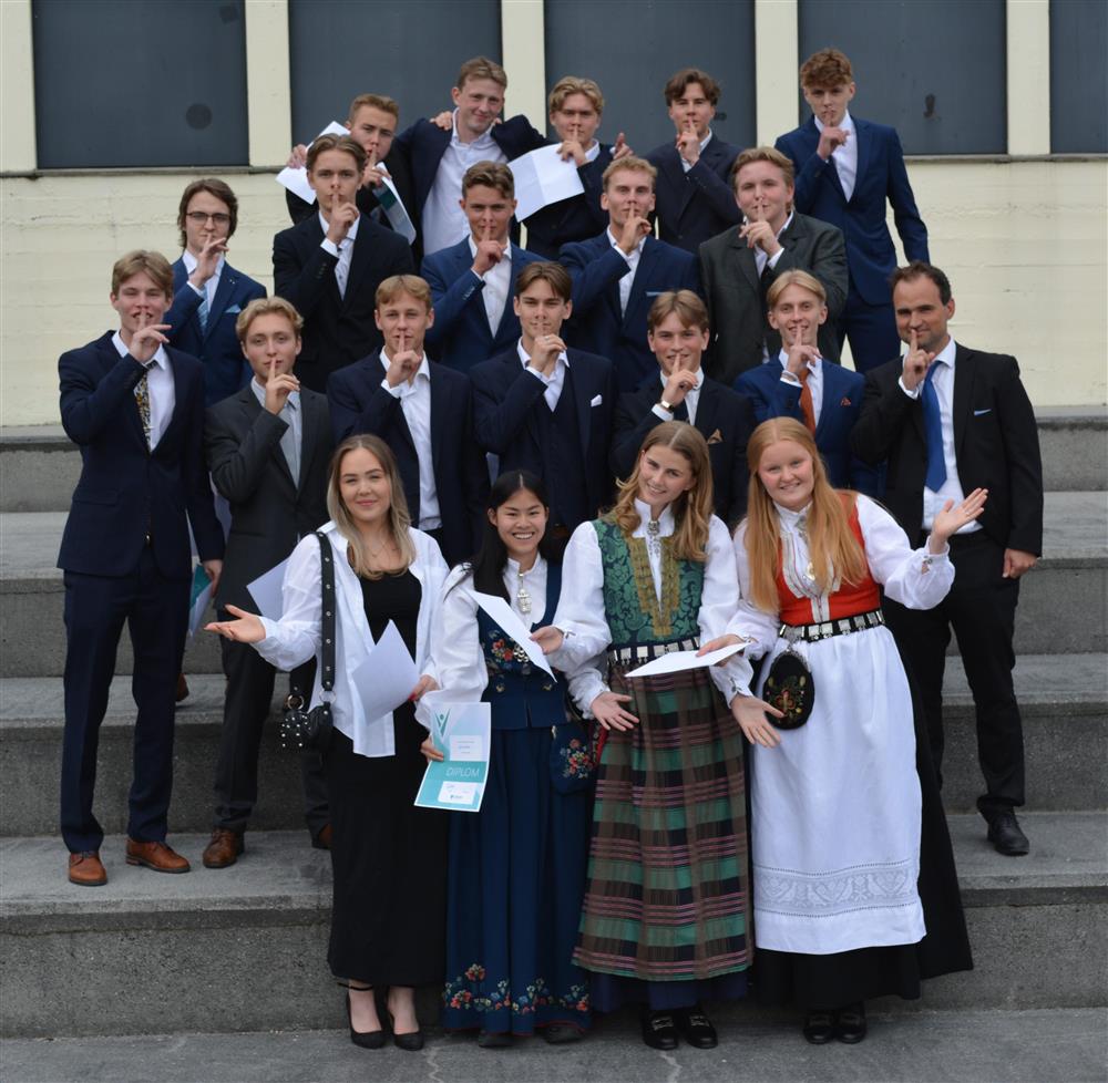 3ID 23/24 - Klikk for stort bilde